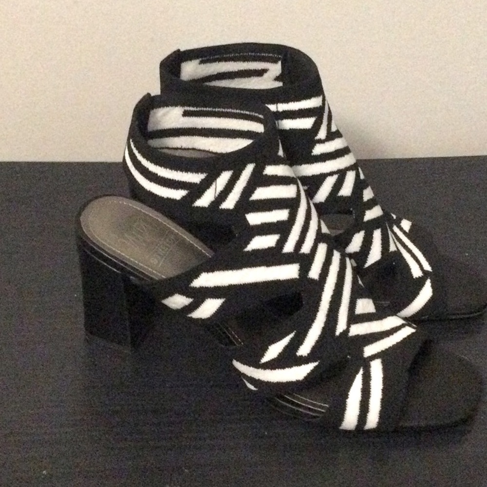 Impo stretch heels
